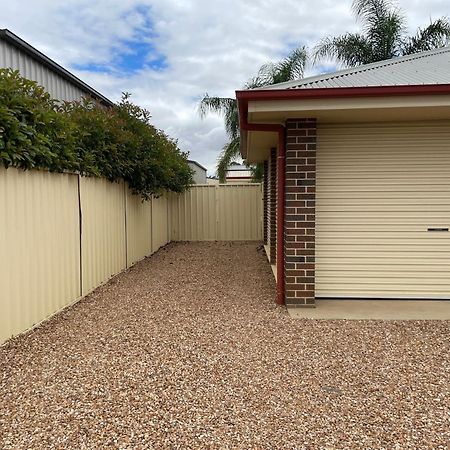 Woodlands Waterside Retreat Villa Yarrawonga Exterior photo