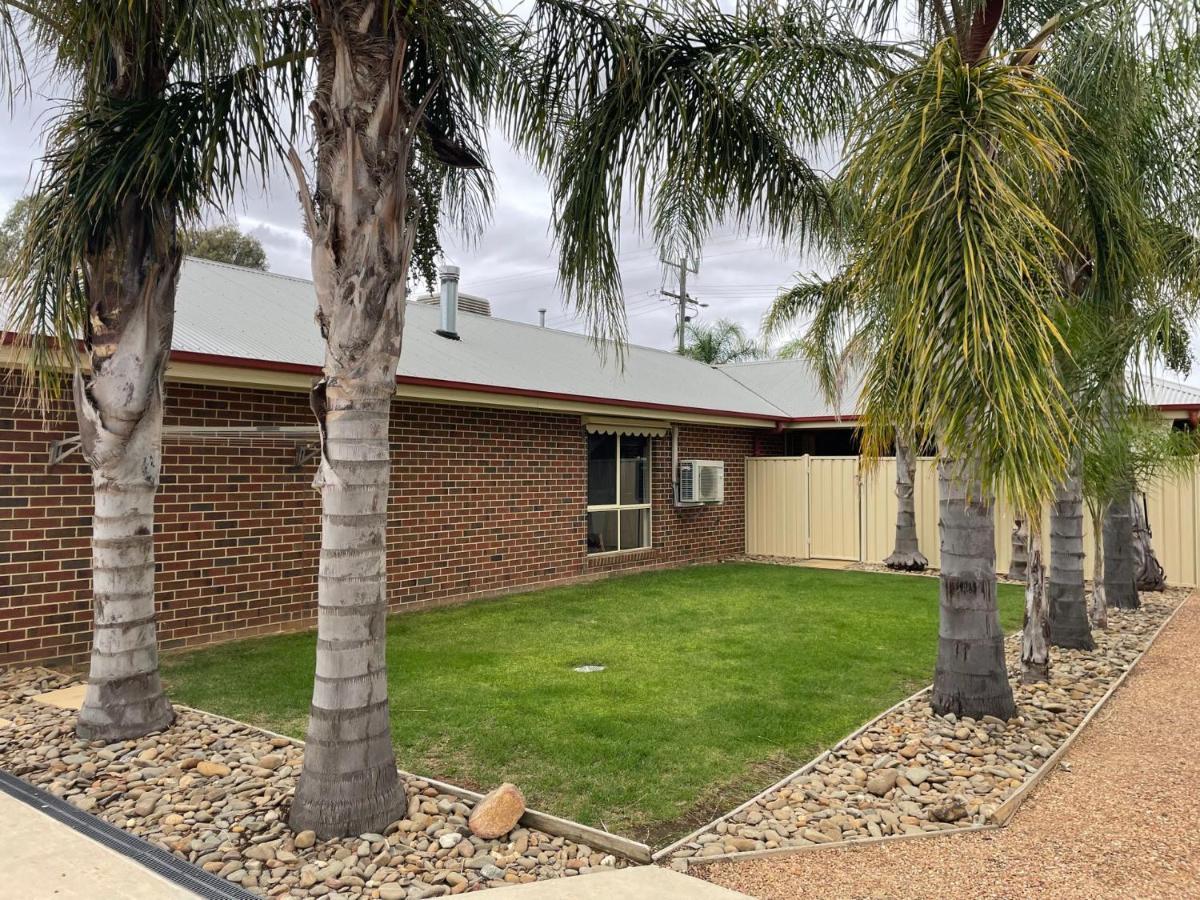 Woodlands Waterside Retreat Villa Yarrawonga Exterior photo