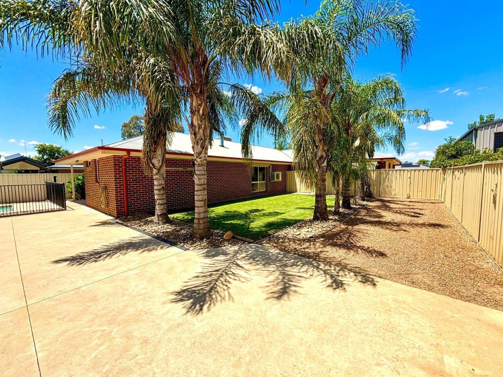 Woodlands Waterside Retreat Villa Yarrawonga Exterior photo